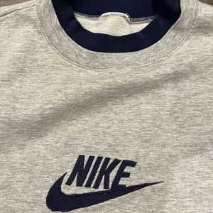 Nike crewneck